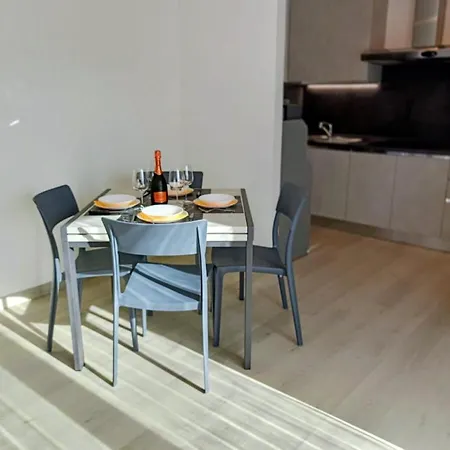 F&g Prestige Lejlighed